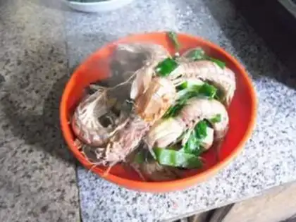 Make Onions of ginger shrimp step 10