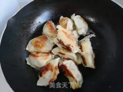 Make Cricket dumplings step 5