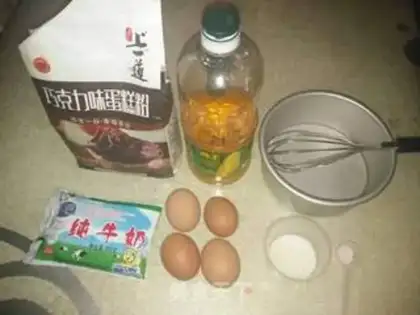 Make Chifeng chocolate cake step 0