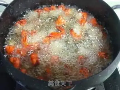 Make Spicy lobster tail step 1