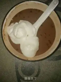 Make Chifeng chocolate cake step 15