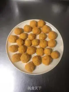 Make Salted egg yellow salad potato ball step 9