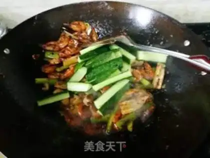 Make Spicy pan shrimp step 12