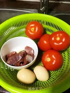 Make Beef fried tomatoes step 0