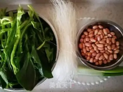 Make Old vinegar spinach step 0