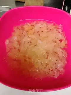 Make Silver ear soup step 1