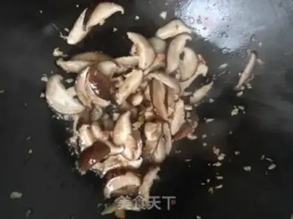Make Paprika fried mushrooms step 2
