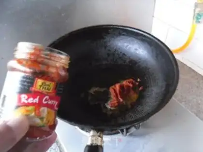 Make Red curry and curry step 2
