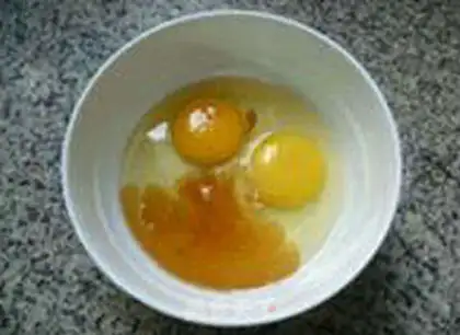 Make Sweet and spicy eggs and rice step 3