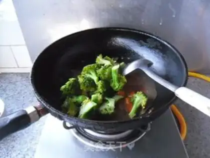 Make Carrot and broccoli step 7