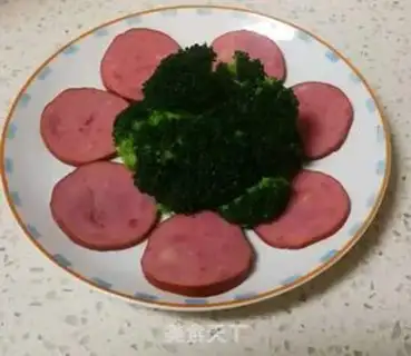 Make Water and green vegetables step 5