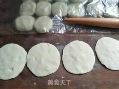 Make Pistol buns step 5