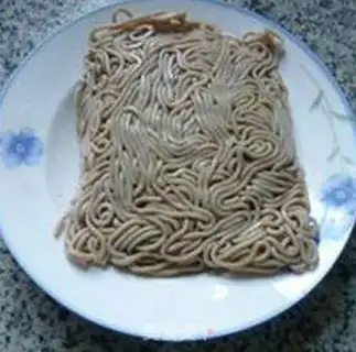 Make Dollfish crotch noodles step 3