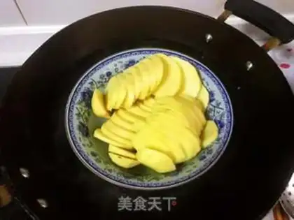 Make Fried potatoes step 0