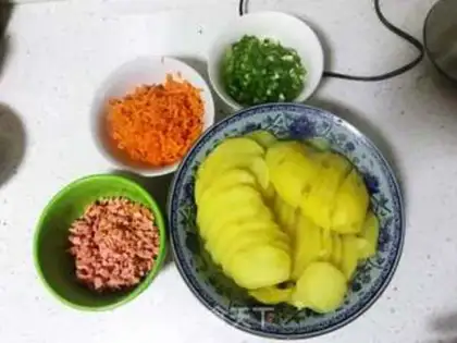 Make Fried potatoes step 1