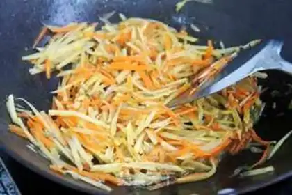 Make Fried potatoes step 4