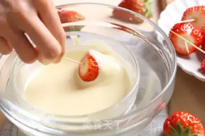 Make Strawberry chocolate step 6