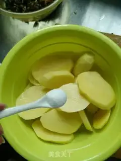 Make Pork onions, potato box step 5