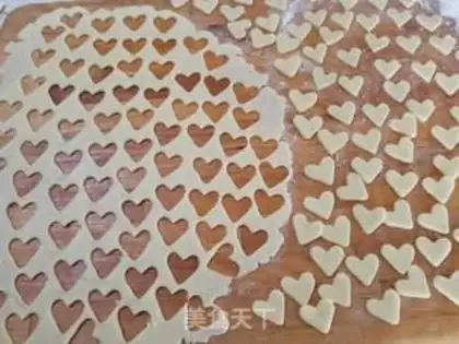 Make A heart-to-heart cookie step 6