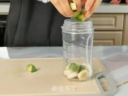 Make Butter banana shake step 2