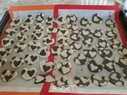 Make A heart-to-heart cookie step 11