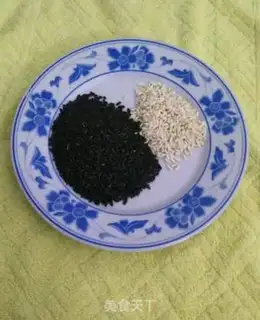 Make Black rice, sweet rice congee step 0