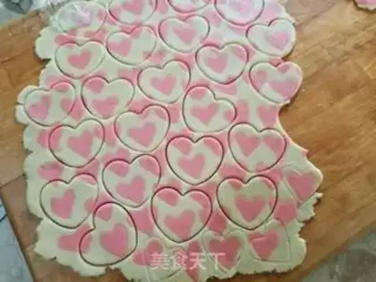 Make A heart-to-heart cookie step 15