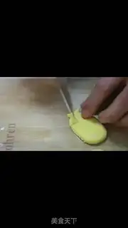 Make Five-colour ping-pong ball step 1