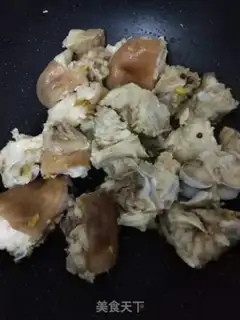 Make Carrot burns pig feet step 5