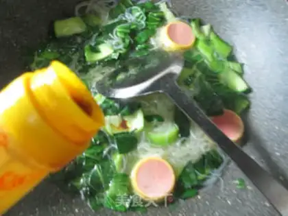 Make Sausage rice noodles step 5