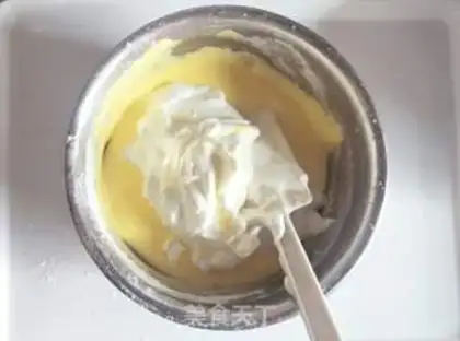 Make Buttered Swiss roll step 8