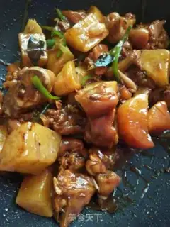 Make Carrot burns pig feet step 14