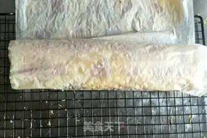 Make Buttered Swiss roll step 20