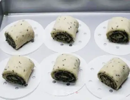 Make Smash rolls of bitter wheat step 5