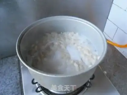 Make Eggs and spinach step 4