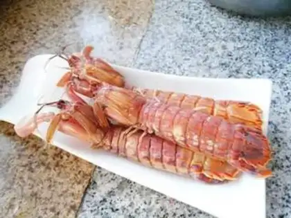 Make Yellow leather shrimp step 9