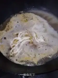 Make Shrimp noodles step 5