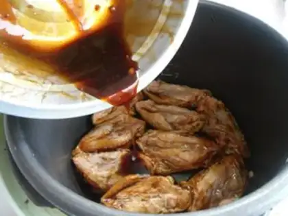 Make Pepper sauce chicken wings step 7