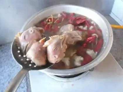 Make Hot chicken head step 6