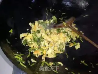 Make Fried eggs step 7