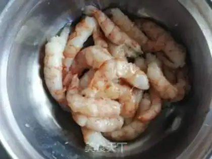 Make Sugar shrimp step 1