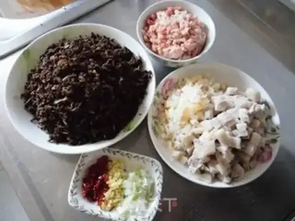 Make Plum gravy step 1