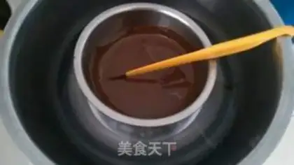 Make Handmade chocolate step 1