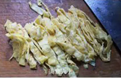 Make Crunch rice noodles step 8