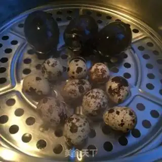 Make Fancy eggs step 1