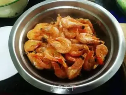 Make Spicy pan shrimp step 3