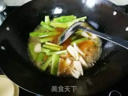 Make Spicy pan shrimp step 4