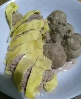 Make Eggball fan soup step 2