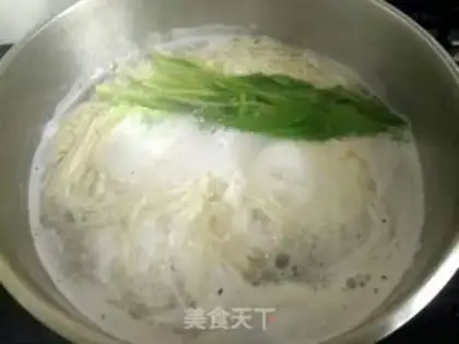Make Spicy noodles step 4