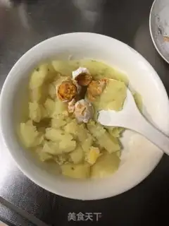 Make Salted egg yellow salad potato ball step 1